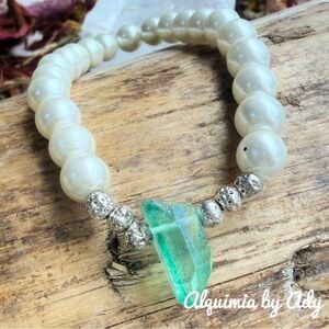 White Pearl Bracelet with green raw quartz Stone and Silver Accents